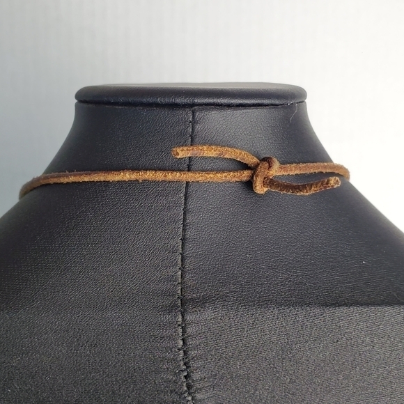 Wood Southwestern Girl Vases Beaded Art to Wear Character Necklace 28" - Picture 5 of 8